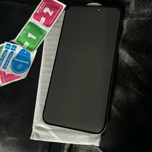 NEW Privacy Screen Protector for I Phone14 Pro Max - Picture 1 of 2